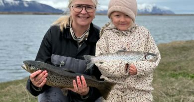 Stöng í afmælisgjöf og fiskurinn á land Stöng í afmælisgjöf og fiskurinn á land